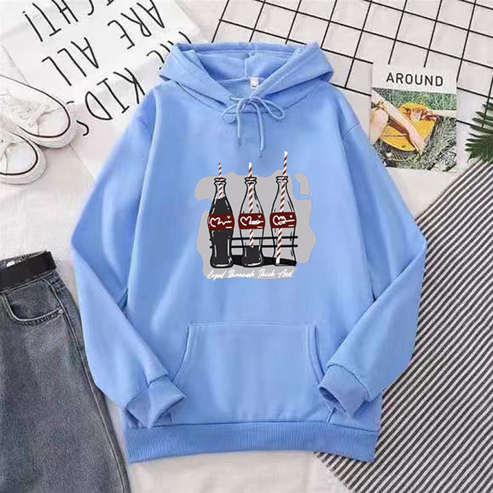 Damen Kapuzenpullover mit verspieltem Coca-Cola-Flaschen-Motiv Skjora