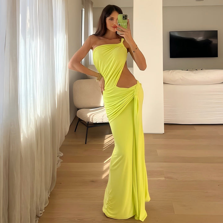 Dame maxikjole med asymmetrisk snitt og elegant drapering Skjora