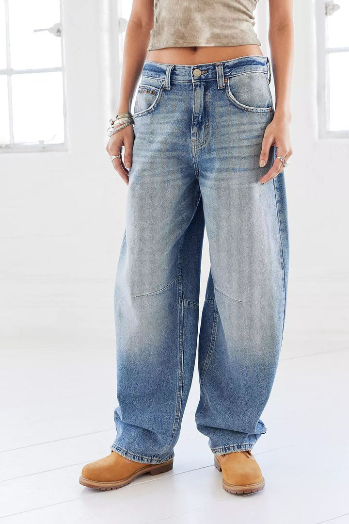 Dame bredskårne jeans i avslappet stil med moteriktige detaljer Skjora