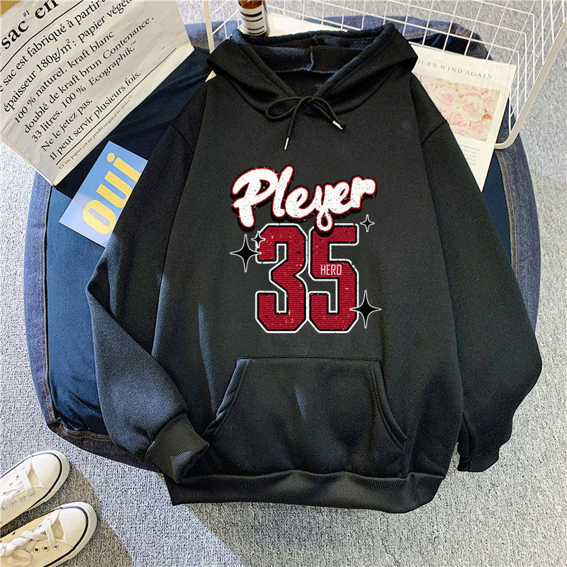 Damer hettegenser med kreativt basketballdesign Skjora