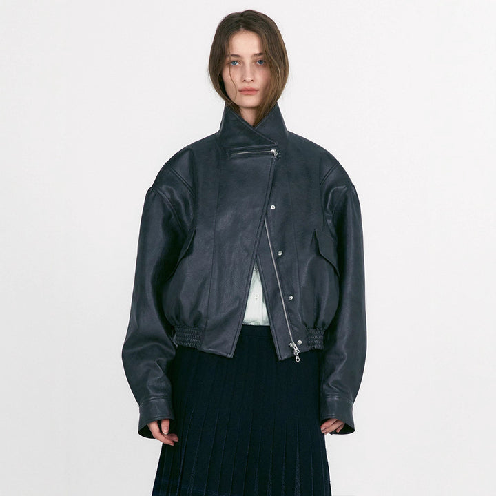 Dame lærjakke i oversized stil med praktiske lommer Skjora