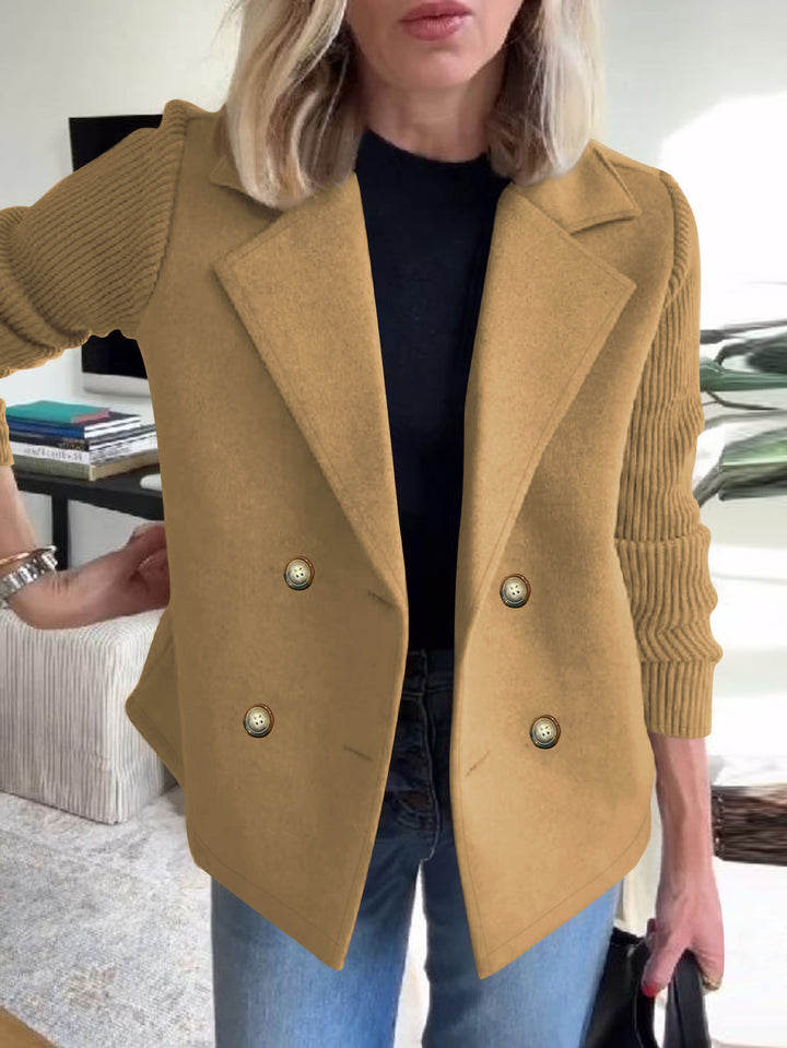 Kvinnenes elegante oversized blazer med dobbelt knappestolpe og teksturert erme Skjora