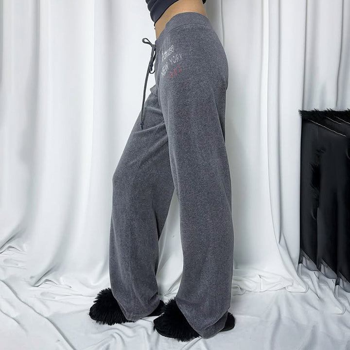 Dame Flared Sweatpants med justerbar midje og stilfullt trykk Skjora