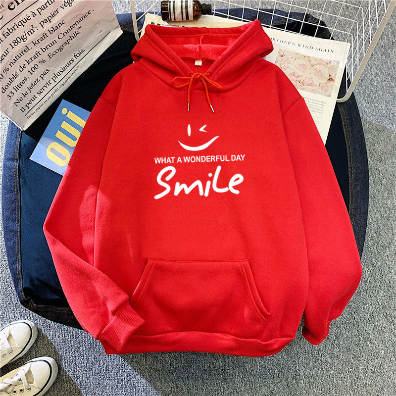 Dame hettegenser med gledelig smile-print Skjora