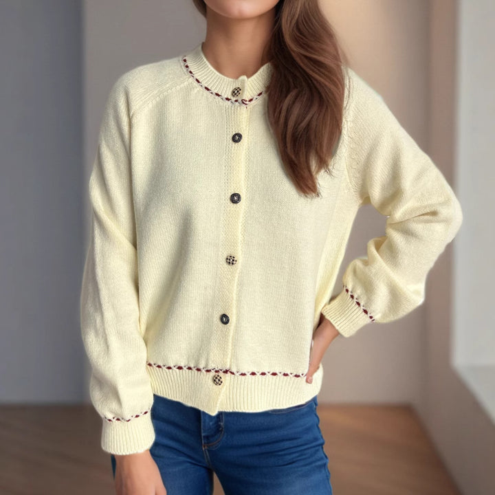 Damer koselig cardigan med dekorative knapper Skjora