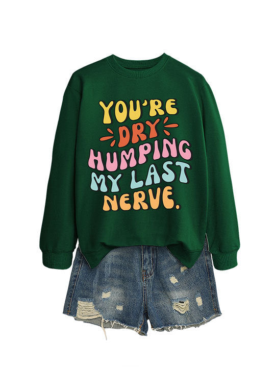 Dame sweatshirt med munter tegneserie slagord og uformell snitt Skjora