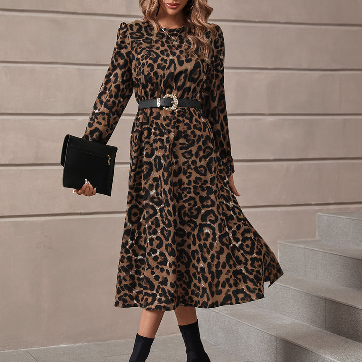 Dame elegant Maxikjole med moderne leopardmønster og nostalgiske puff-ermer Skjora