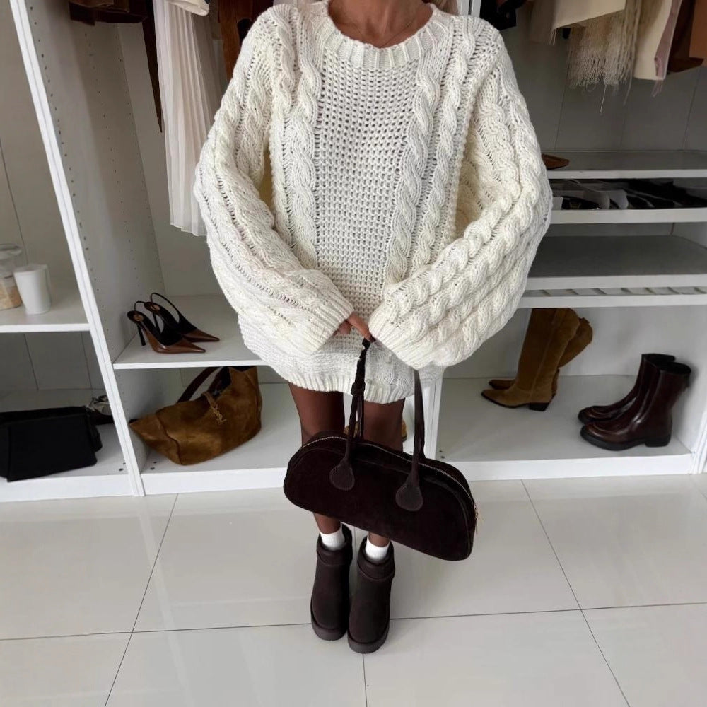 Dames strikket genser med chunky kabelmønster og oversized passform Skjora