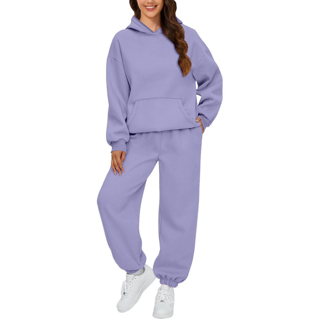 Dame Komfortabel Hettegensere Suit Laget av Mykt Sweatstoff Skjora