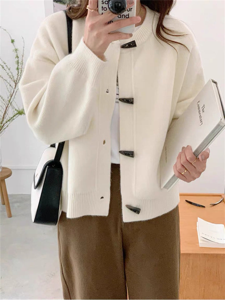Kvinnelig cardigan med elegante knappedetaljer Skjora