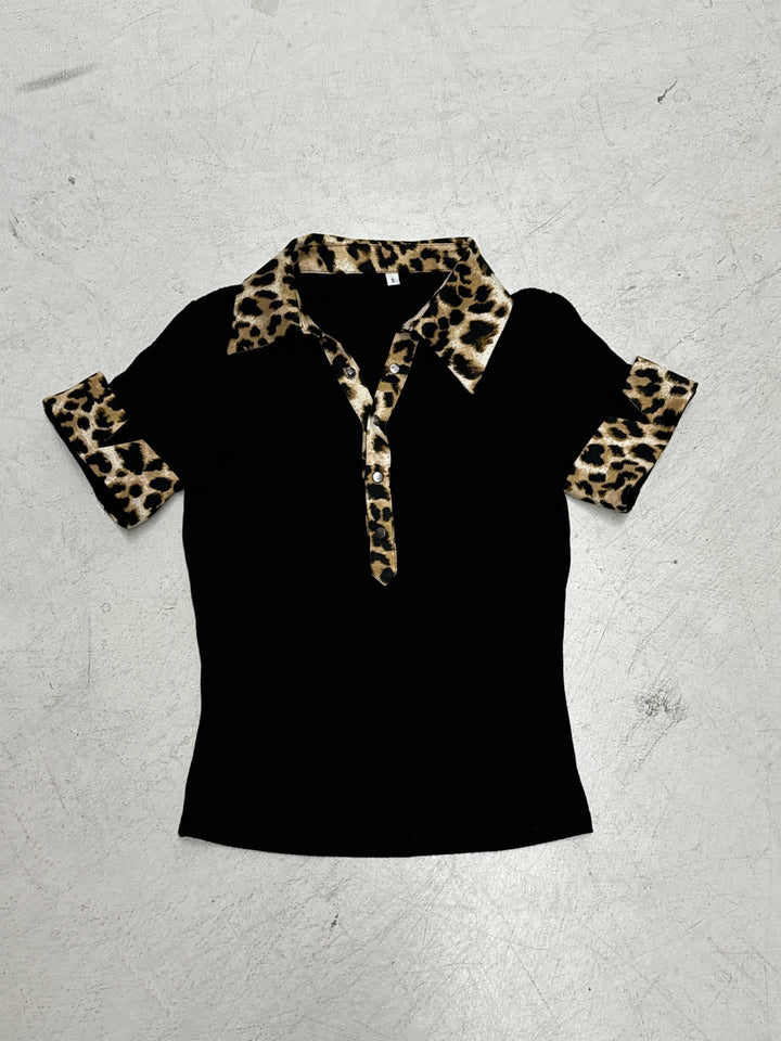 Dame polo skjorte med leopardmønster-detaljer Skjora