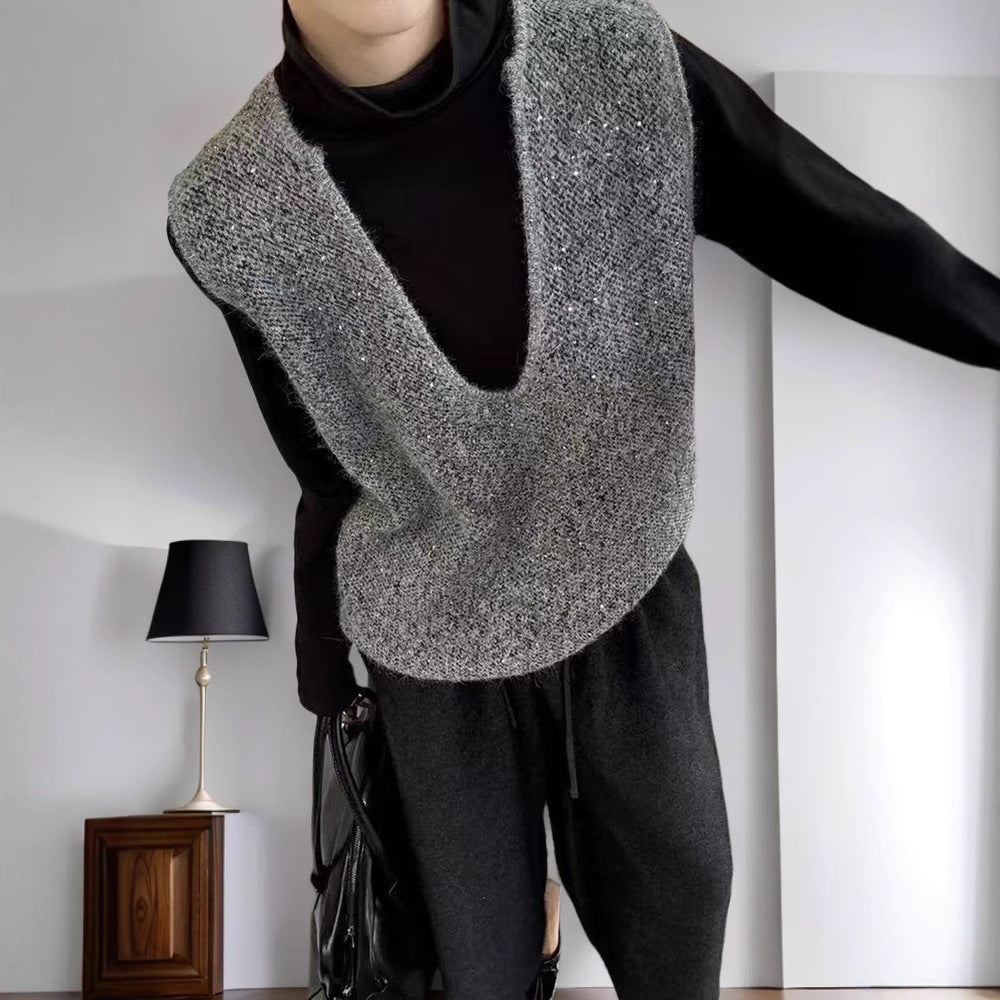 Kvinnenes fashionable strikket vest med dyp V-hals og kreativ kutt Skjora