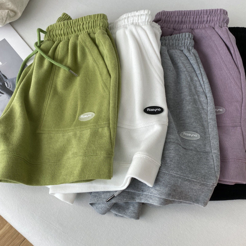 Kvinnenes casual joggeshorts med elastisk liv og praktiske sidelommer