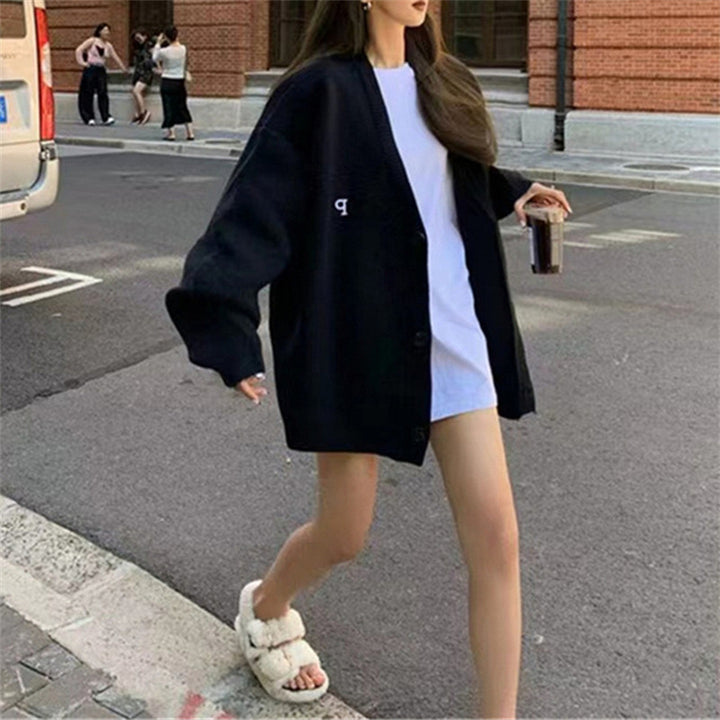 Kvinners casual oversized cardigan med dyp V-hals og høykvalitetsmaterialer Skjora