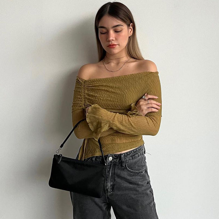Dame Off-Shoulder topp med delikate volangdetaljer Skjora