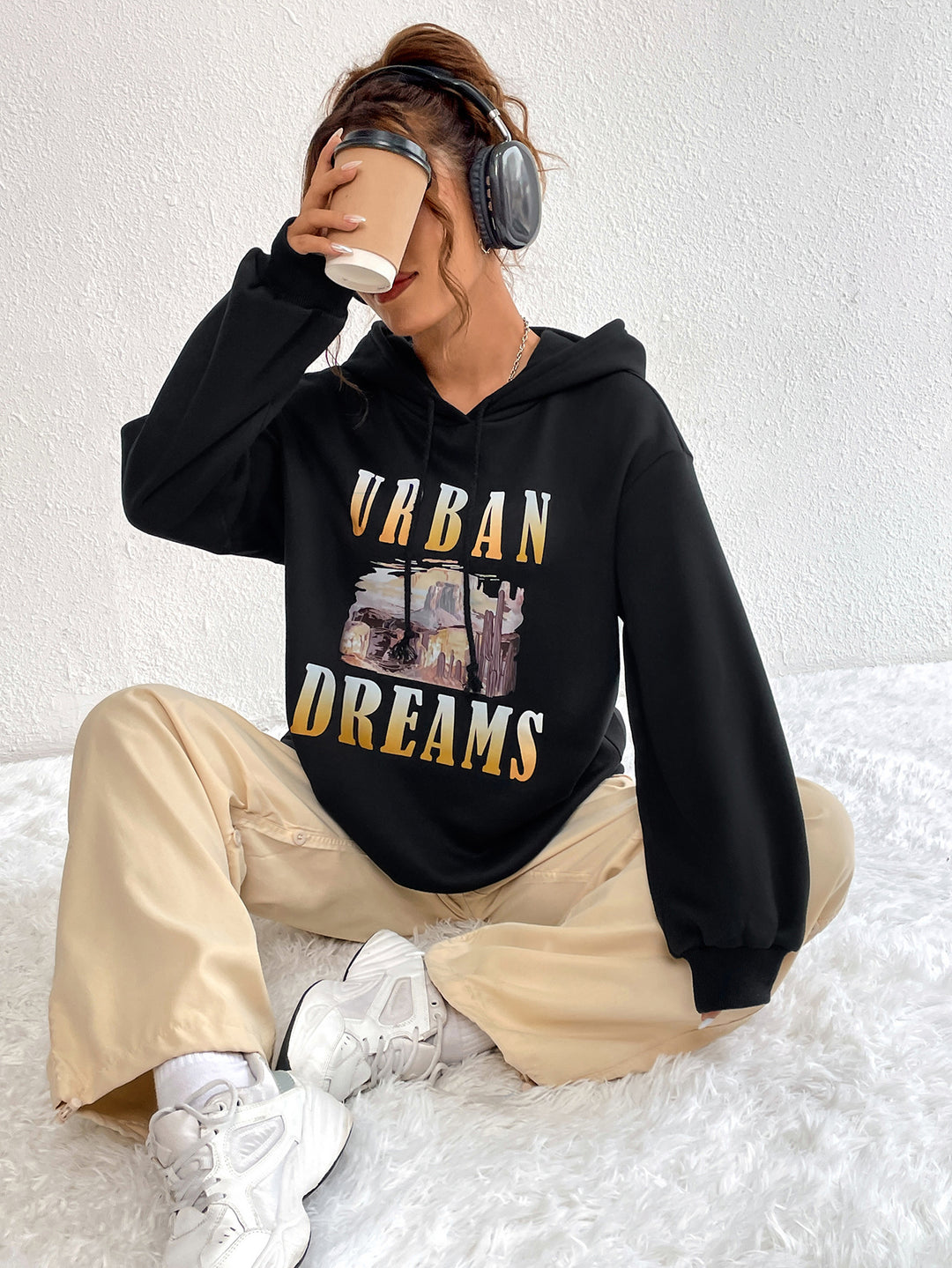 Dame Oversized Hettegenser med Urban Trykk og Hette Skjora