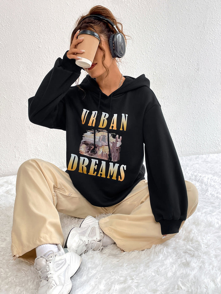 Dame Oversized Hettegenser med Urban Trykk og Hette Skjora