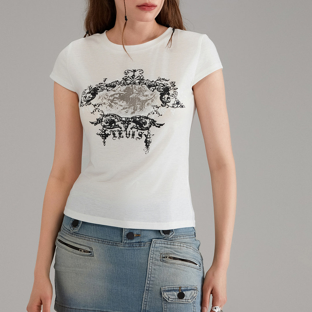 Damer uformell grafikk-crop-top med rund halsutskjæring Skjora