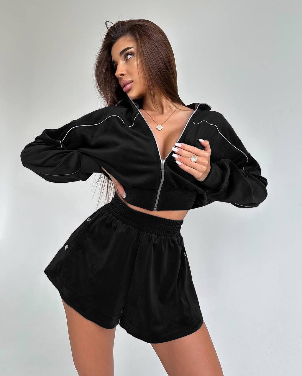 Damer Cropped Velour Sett med Glidelås og Elastisk Liv Skjora