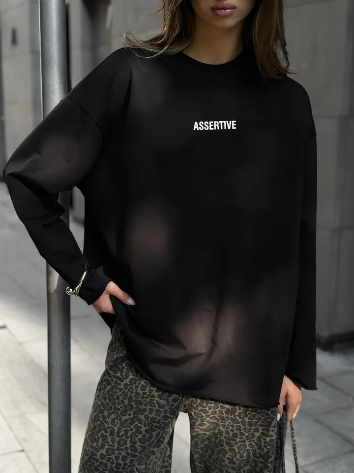 Kvinnelig uformell oversized hettegenser med stilfullt trykk Skjora