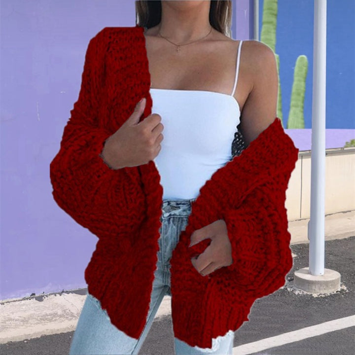 Kvinnens chunky strikket cardigan med oversized passform og avslappet design Skjora