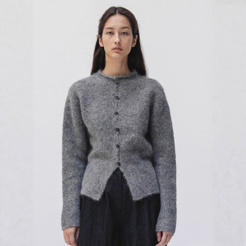 Dame elegant og varm strikket cardigan med knappestolpe Skjora