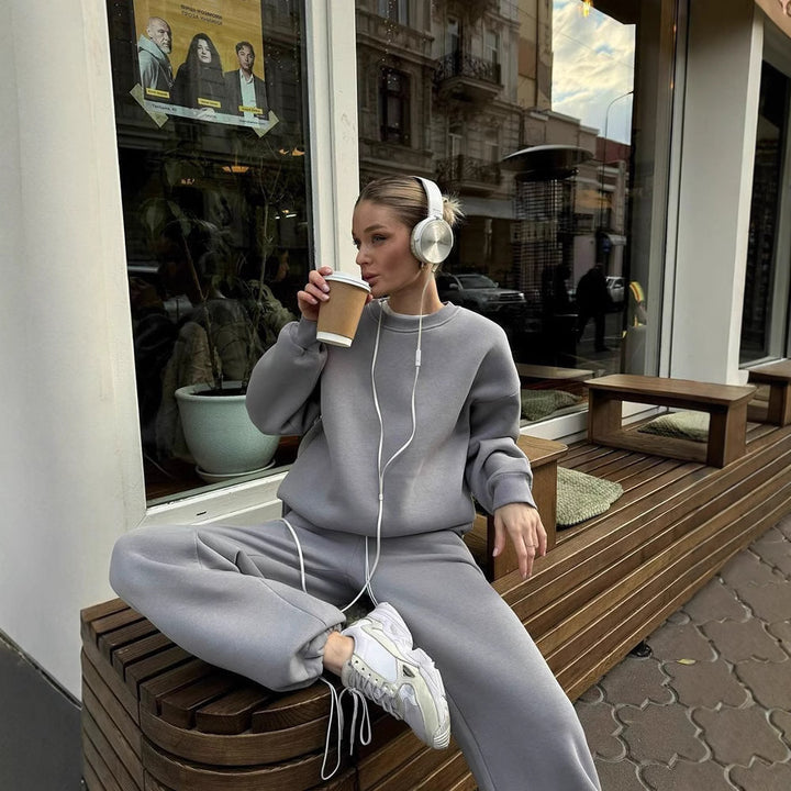 Kvinners komfortable sweatshirt og løse joggebukser sett Skjora
