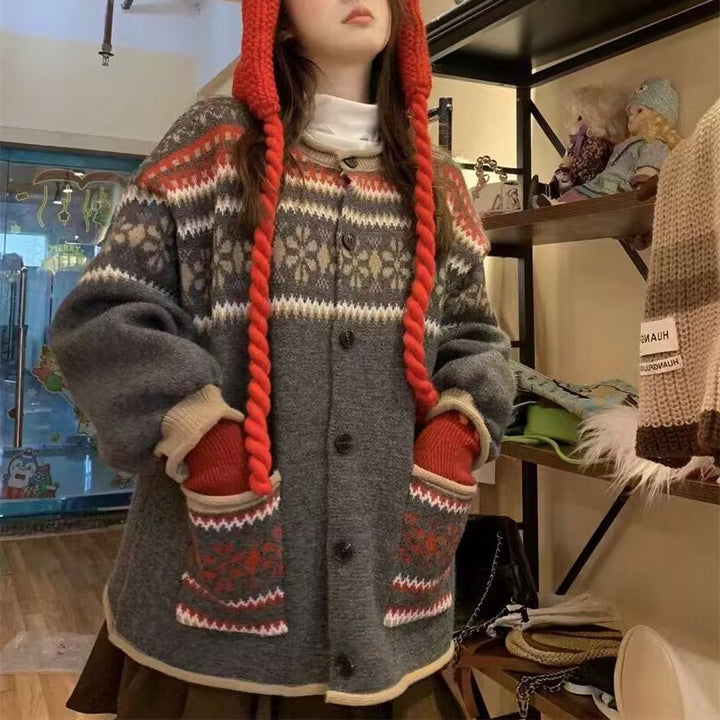 Kvinner Cozy Cardigan med hette og dekorativt mønster Skjora