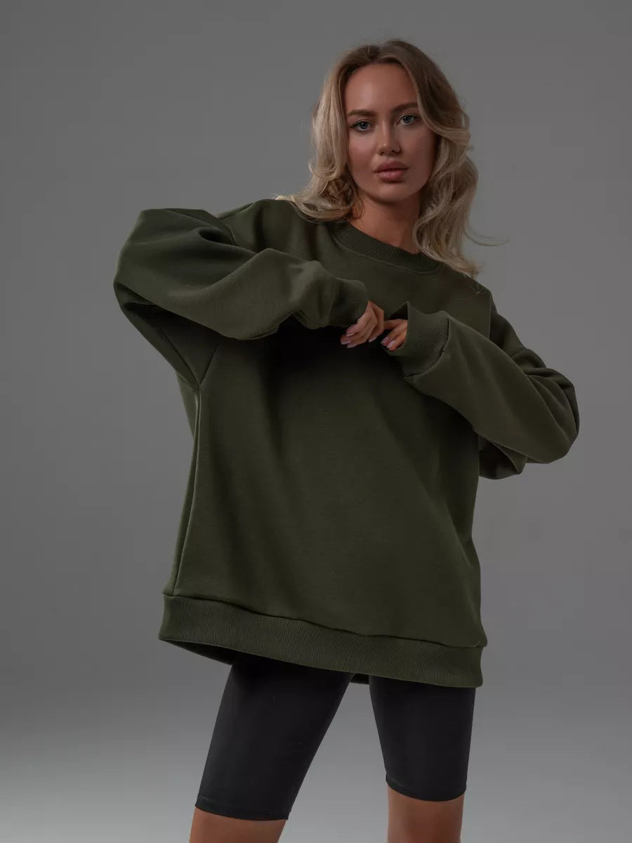 Kvinnens koselige oversized sweatshirt med en løs passform og komfortabelt innerty.