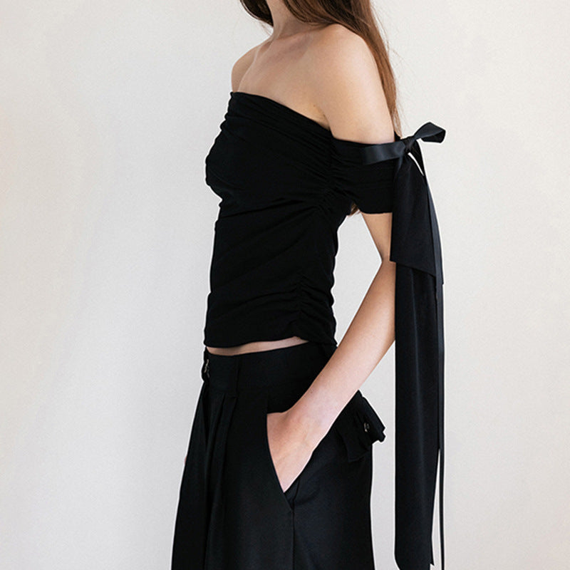 Dame Off-Shoulder topp med volangdetaljer og gjennomsiktig erme Skjora
