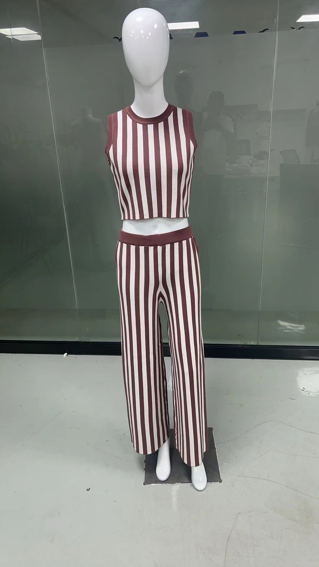 Dame casual jumpsuit med stripete design og høy midje Skjora