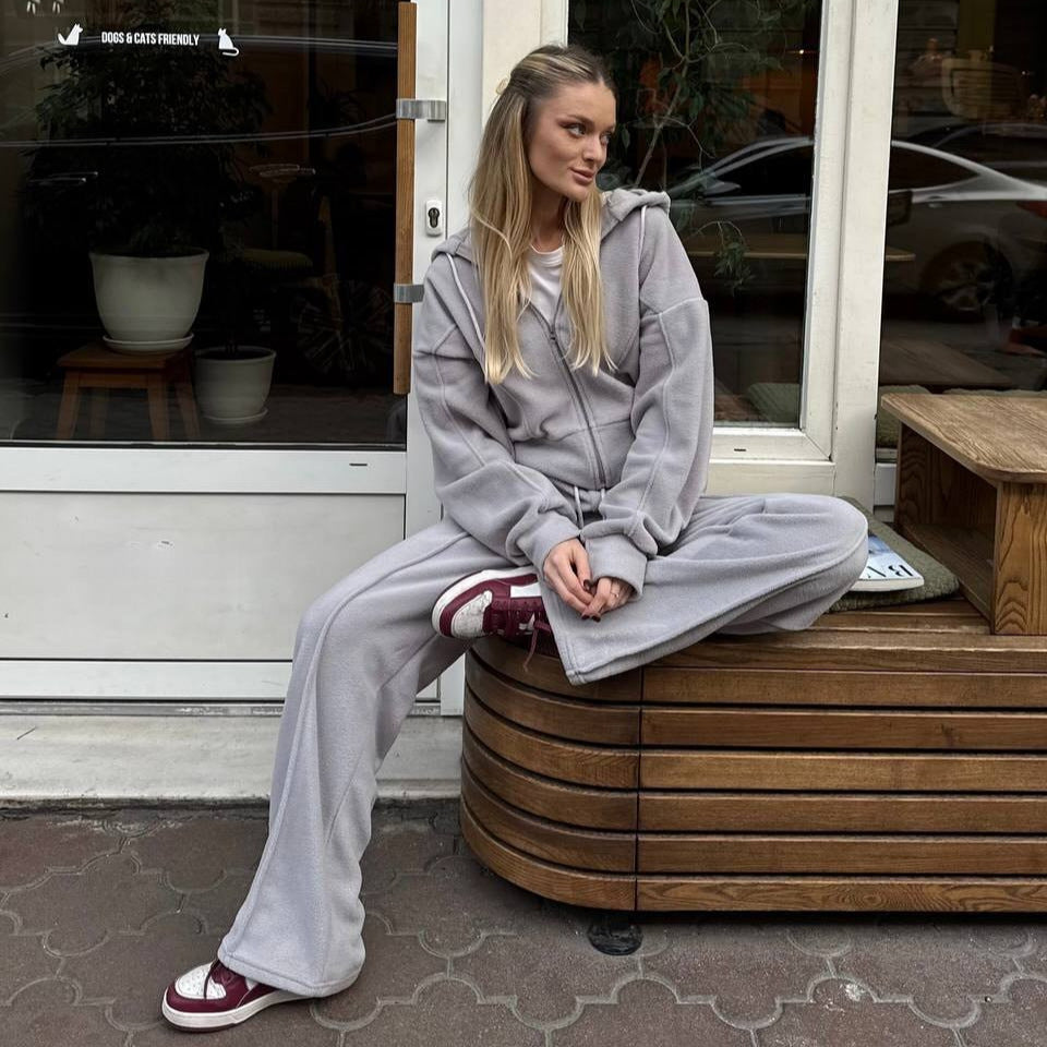 Kvinnelig Fleece Tracksuit med Stilig Hette og Elastisk Midjebånd Skjora