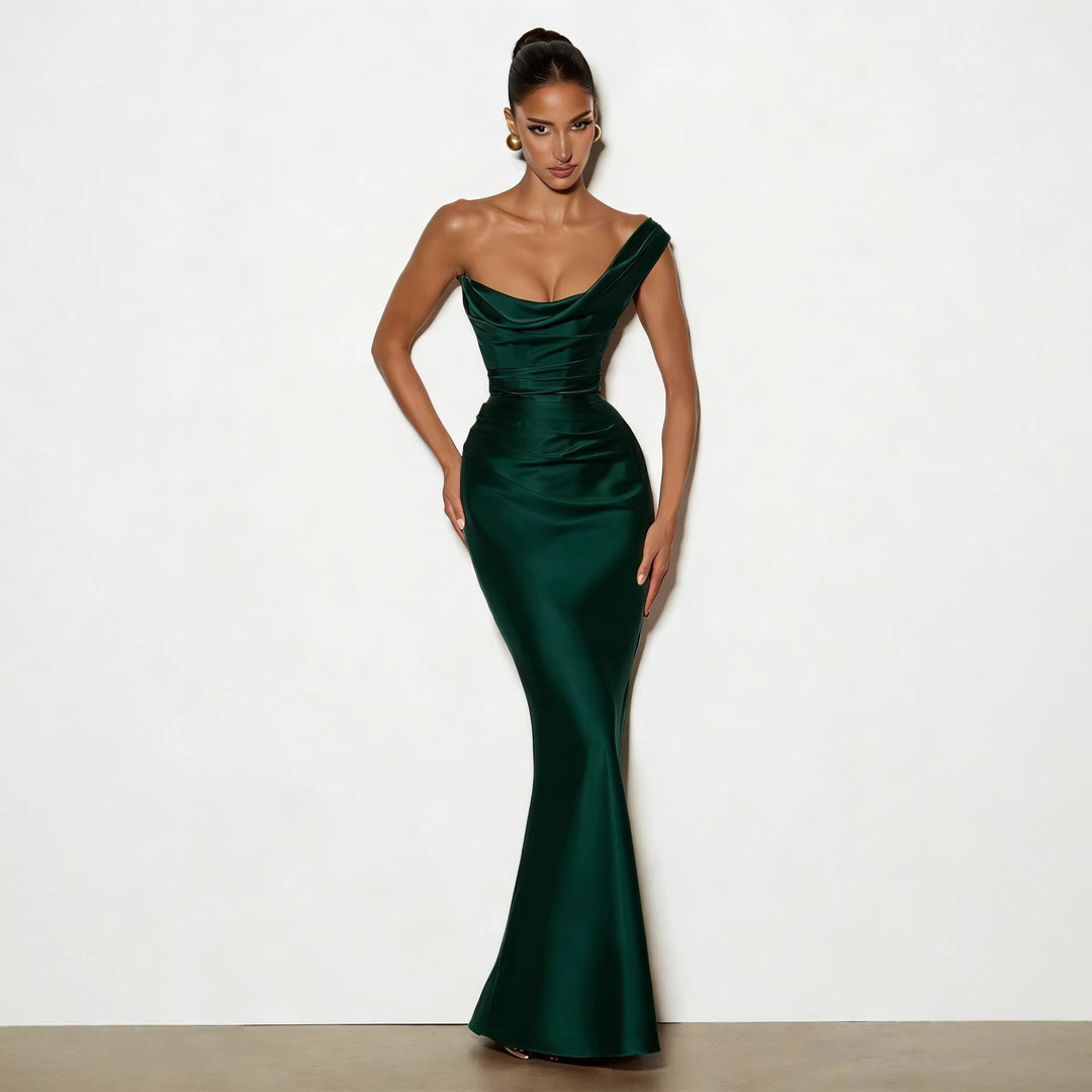 Damer Elegant Satin Lang Kveldskjole med asymmetrisk snitt og figurskinnende design Skjora