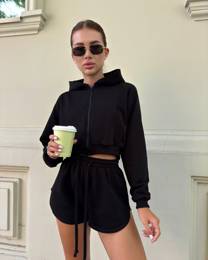 Kvinnes kortermet loungewear-sett med glidelås og elastisk midjebånd Skjora