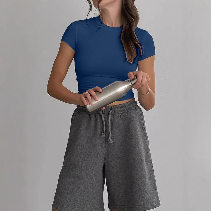 Dame avslappet cropped T-skjorte laget av hudvennlig materiale med rund hals Skjora