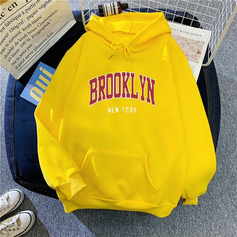 Women's Hoodie with Trendy Brooklyn Print Skjora