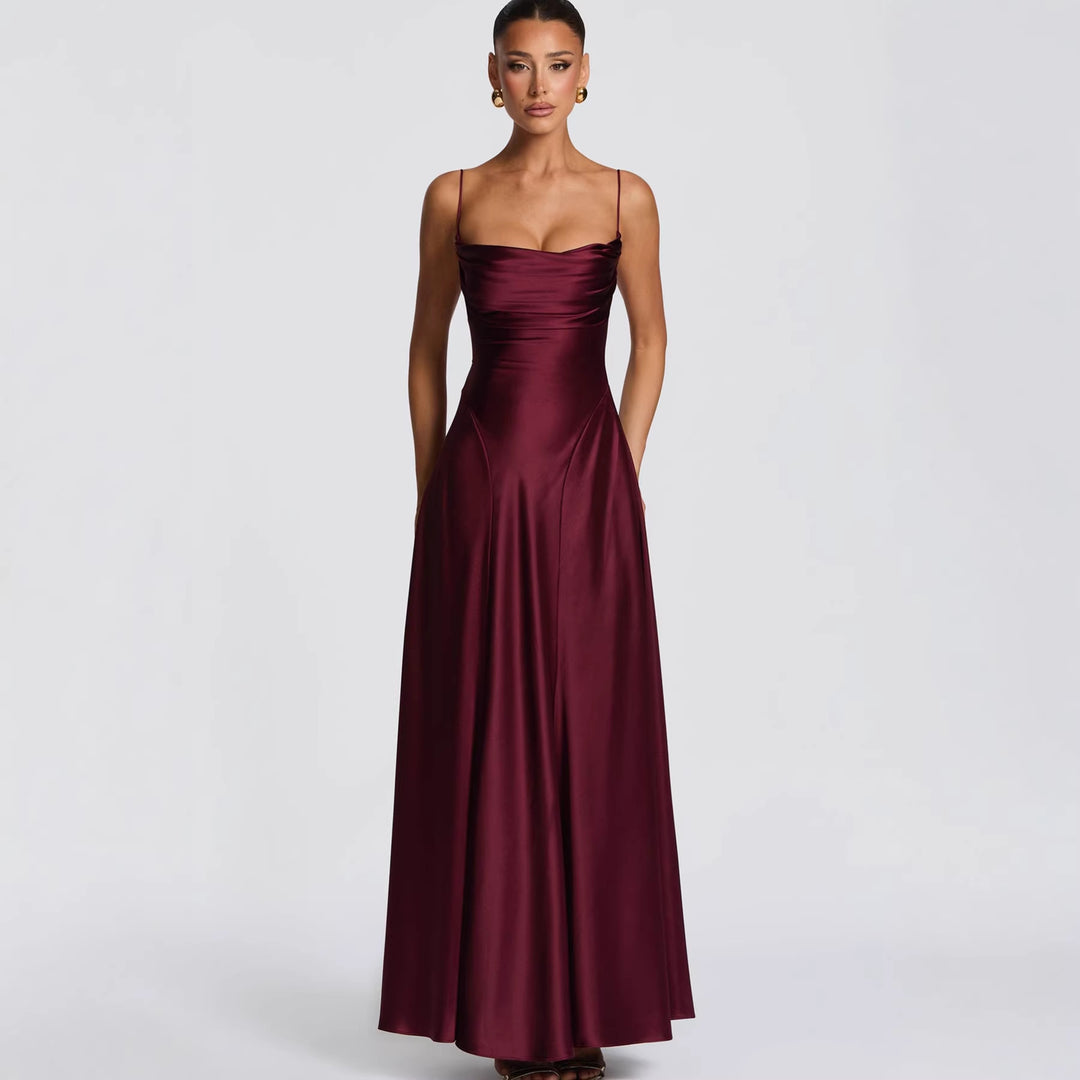 Dame Elegant Maxi Kjole med Sofisticated Spaghetti Stropper og Flytende Satin Skjora