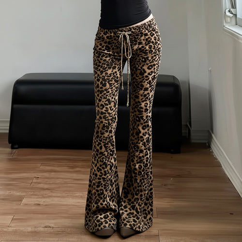 Dame stilige flared leggings i leopardmønster Skjora