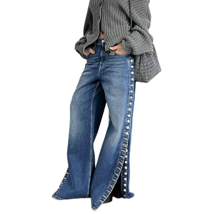 Damebredjeans med knappedekorerte splitt Skjora