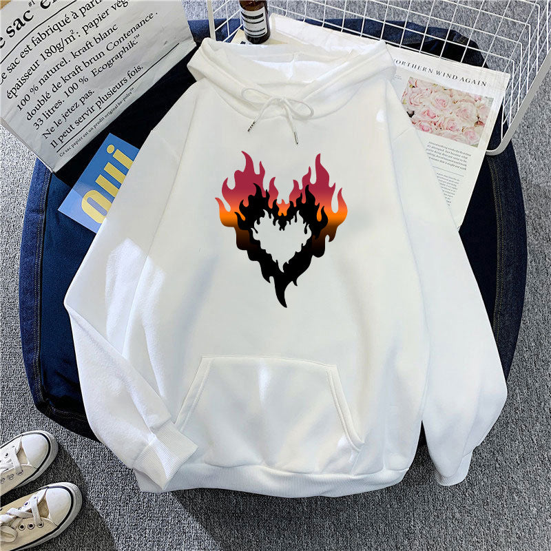 Dame hettegenser med kreativt flammehjerte-design Skjora