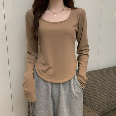 Women's long-sleeved top with a stylish round neck and close fit
