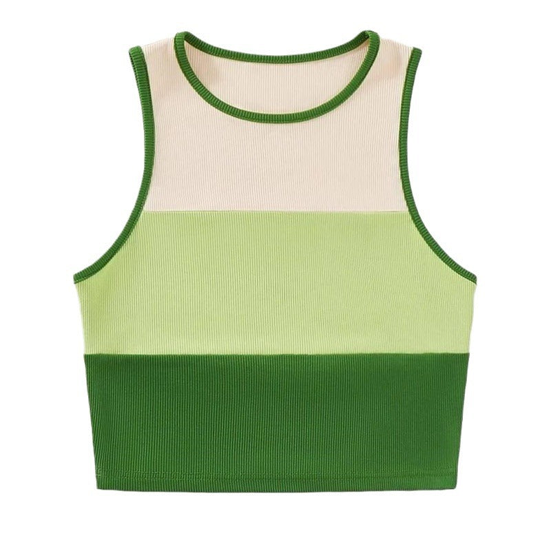 Dame sporty crop-top med ribbet design og flerfargede aksenter Skjora