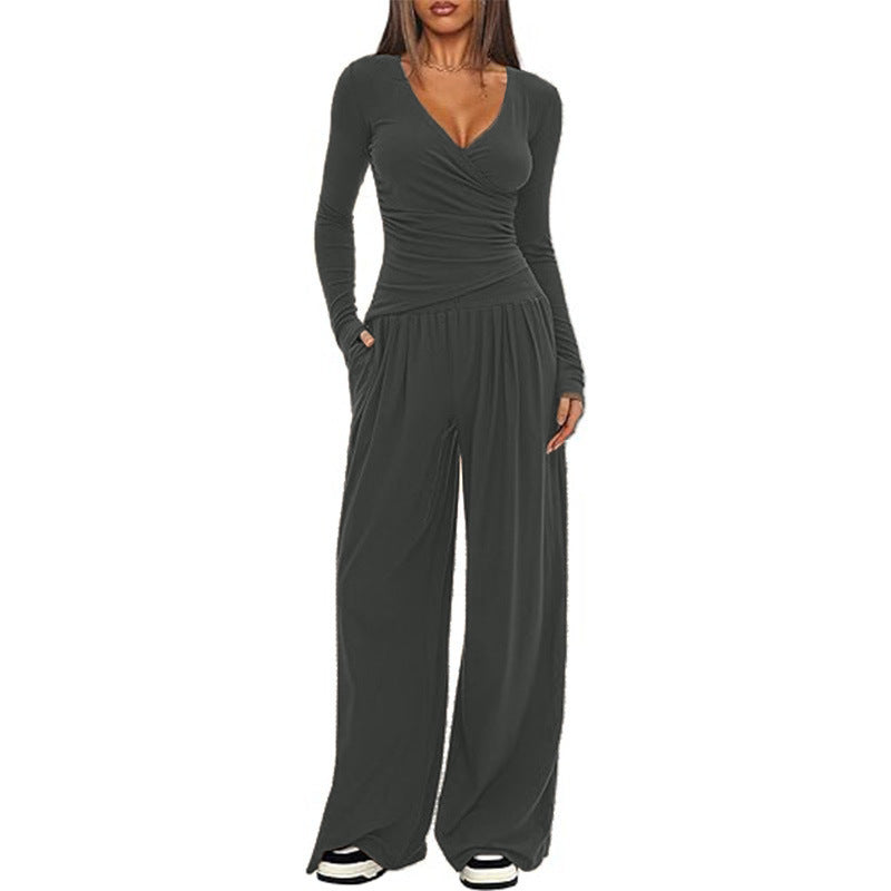 Dame avslappet jumpsuit med omslagsdesign og vid ben Skjora