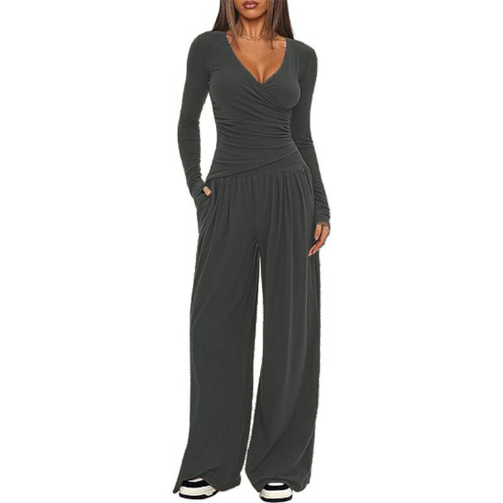 Dame avslappet jumpsuit med omslagsdesign og vid ben Skjora