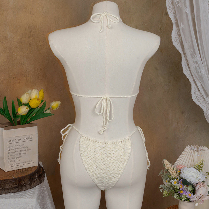 Damen Häkel-Bikini mit verspieltem Blumendesign und verstellbaren Bändern Skjora
