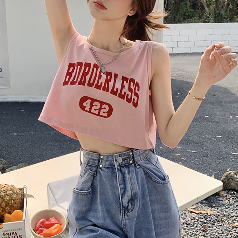 Kvinne casual crop topp med kreativ tekst og komfortable materialer Skjora