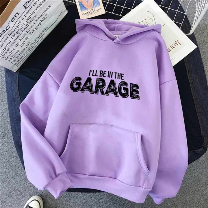 Damegenser med kreativ garage-motiv Skjora