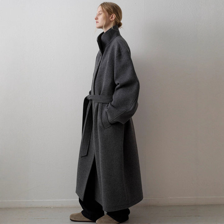 Women's elegant and oversized wool coat Skjora