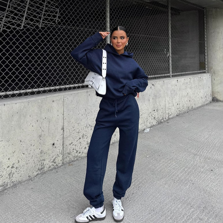 Dame Sportslig Hoodie med elegant snitt Skjora