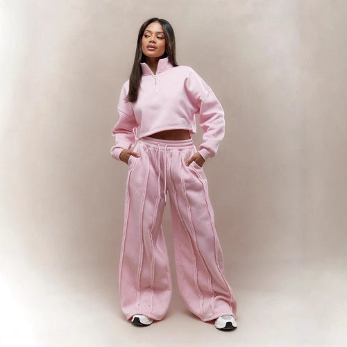 Kvinne's fashionable cropped sweatshirt og casual joggers sett Skjora